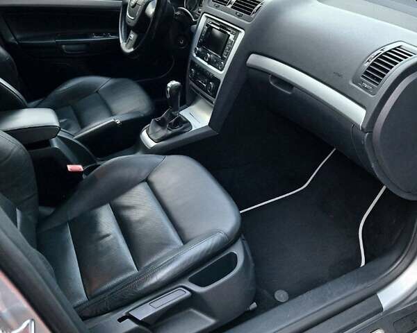 Серый Шкода Октавия, объемом двигателя 1.98 л и пробегом 189 тыс. км за 9999 $, фото 45 на Automoto.ua