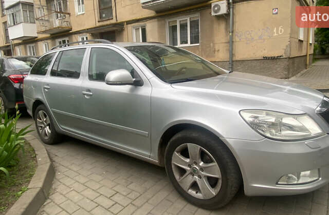 Серый Шкода Октавия, объемом двигателя 1.8 л и пробегом 243 тыс. км за 8100 $, фото 2 на Automoto.ua