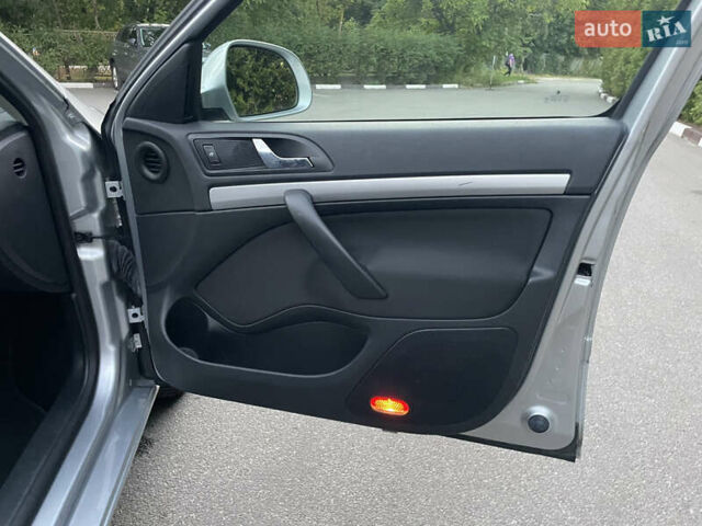 Серый Шкода Октавия, объемом двигателя 1.6 л и пробегом 167 тыс. км за 9500 $, фото 30 на Automoto.ua