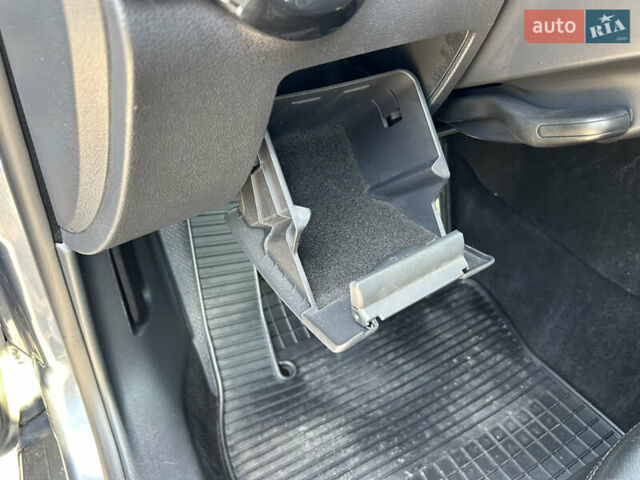 Серый Шкода Октавия, объемом двигателя 1.8 л и пробегом 221 тыс. км за 6900 $, фото 41 на Automoto.ua