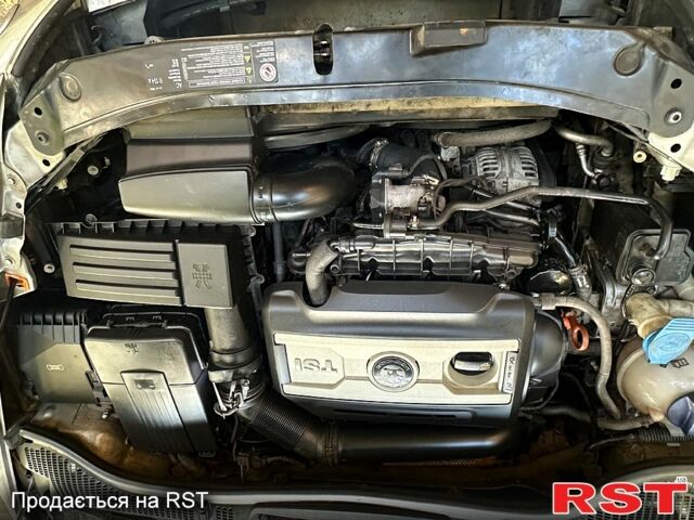 Серый Шкода Октавия, объемом двигателя 1.8 л и пробегом 221 тыс. км за 7500 $, фото 7 на Automoto.ua