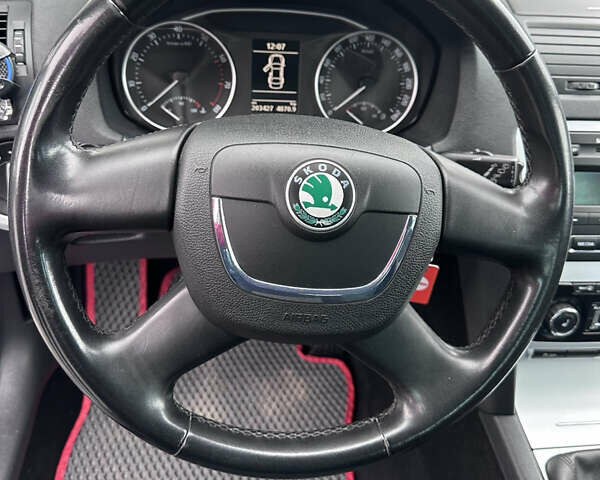 Серый Шкода Октавия, объемом двигателя 1.2 л и пробегом 209 тыс. км за 6777 $, фото 32 на Automoto.ua