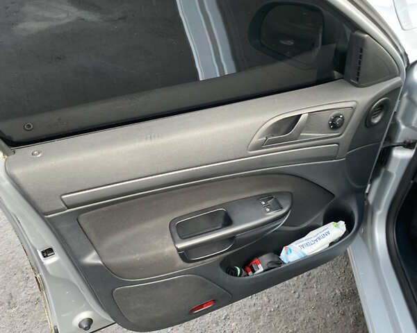 Серый Шкода Октавия, объемом двигателя 1.6 л и пробегом 310 тыс. км за 7300 $, фото 15 на Automoto.ua