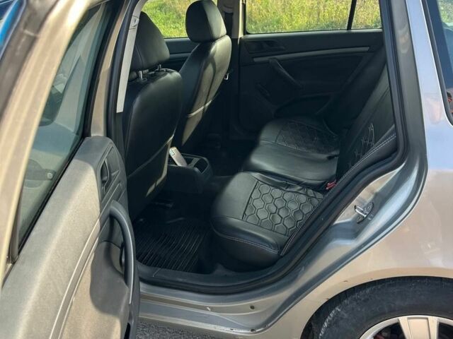 Серый Шкода Октавия, объемом двигателя 1.9 л и пробегом 320 тыс. км за 5100 $, фото 6 на Automoto.ua