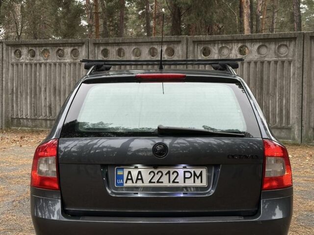 Серый Шкода Октавия, объемом двигателя 1.2 л и пробегом 301 тыс. км за 5800 $, фото 5 на Automoto.ua