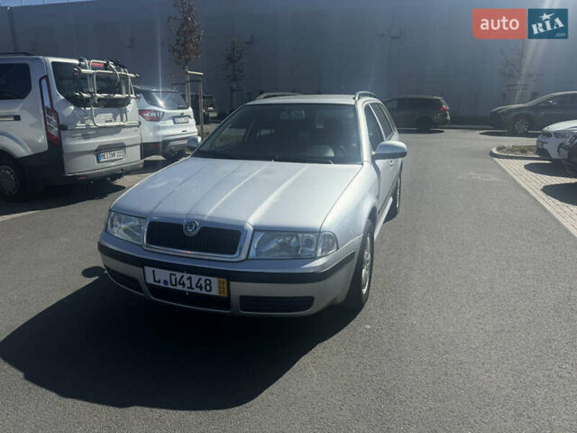 Серый Шкода Октавия, объемом двигателя 1.6 л и пробегом 216 тыс. км за 6000 $, фото 10 на Automoto.ua