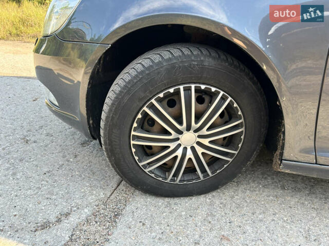 Серый Шкода Октавия, объемом двигателя 1.8 л и пробегом 221 тыс. км за 6900 $, фото 76 на Automoto.ua