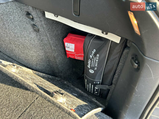 Серый Шкода Октавия, объемом двигателя 1.8 л и пробегом 221 тыс. км за 6900 $, фото 83 на Automoto.ua