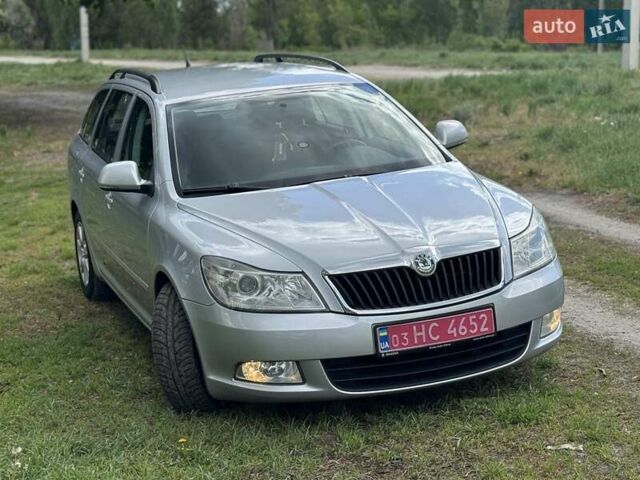 Серый Шкода Октавия, объемом двигателя 2 л и пробегом 207 тыс. км за 9050 $, фото 1 на Automoto.ua
