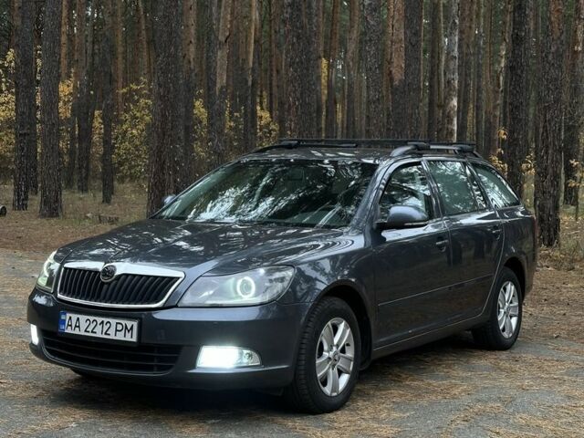Серый Шкода Октавия, объемом двигателя 1.2 л и пробегом 301 тыс. км за 5800 $, фото 2 на Automoto.ua