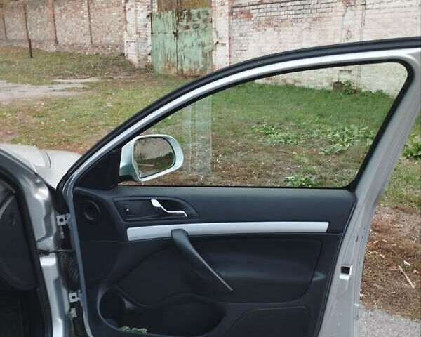 Серый Шкода Октавия, объемом двигателя 1.6 л и пробегом 280 тыс. км за 8100 $, фото 15 на Automoto.ua