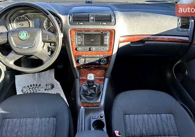 Сірий Шкода Октавія, об'ємом двигуна 1.4 л та пробігом 200 тис. км за 6999 $, фото 18 на Automoto.ua