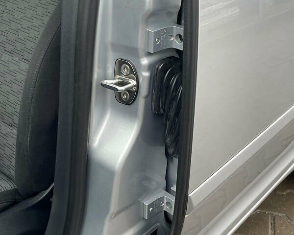 Серый Шкода Октавия, объемом двигателя 1.6 л и пробегом 229 тыс. км за 9499 $, фото 88 на Automoto.ua