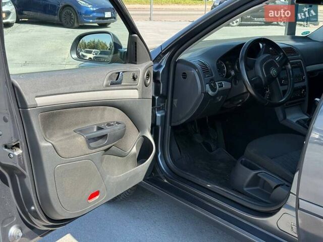 Серый Шкода Октавия, объемом двигателя 1.8 л и пробегом 185 тыс. км за 7098 $, фото 13 на Automoto.ua