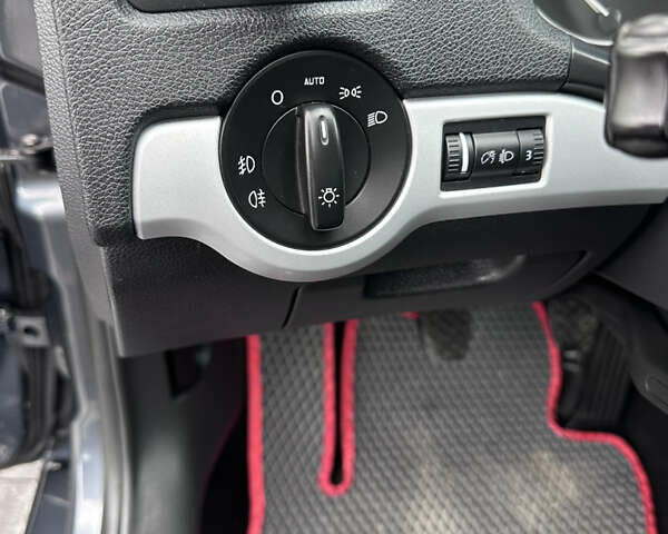 Серый Шкода Октавия, объемом двигателя 1.2 л и пробегом 209 тыс. км за 6777 $, фото 33 на Automoto.ua