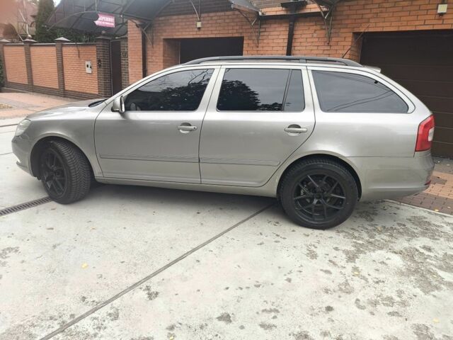 Серый Шкода Октавия, объемом двигателя 1.6 л и пробегом 260 тыс. км за 8499 $, фото 7 на Automoto.ua