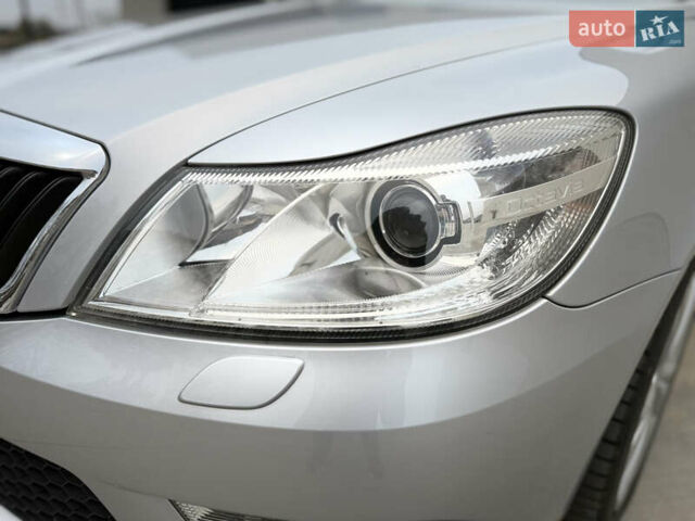 Серый Шкода Октавия, объемом двигателя 2 л и пробегом 185 тыс. км за 10700 $, фото 16 на Automoto.ua