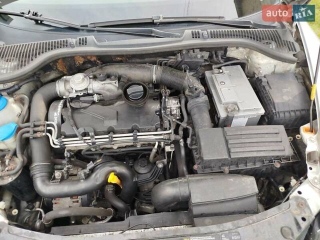 Шкода Октавия 2010 в Житомире на Automoto.ua Серый Шкода Октавия, объемом двигателя 1.9 л и пробегом 500 тыс. км за 3400 $, фото 7 на Automoto.ua