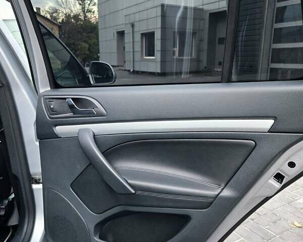 Серый Шкода Октавия, объемом двигателя 1.98 л и пробегом 189 тыс. км за 9999 $, фото 52 на Automoto.ua