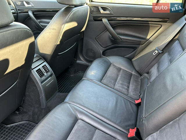 Серый Шкода Октавия, объемом двигателя 1.8 л и пробегом 221 тыс. км за 6900 $, фото 68 на Automoto.ua