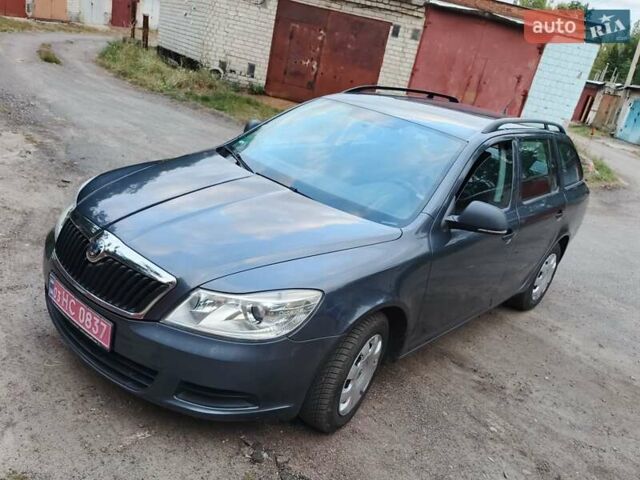 Шкода Октавия 2010 в Чернигове на Automoto.ua Серый Шкода Октавия, объемом двигателя 1.6 л и пробегом 199 тыс. км за 7200 $, фото 4 на Automoto.ua