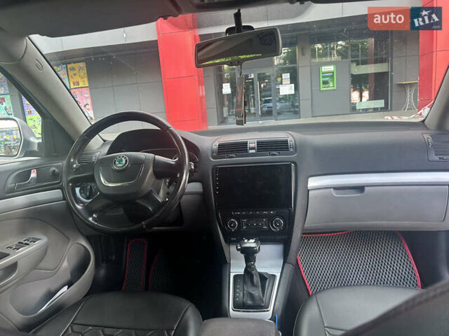 Сірий Шкода Октавія, об'ємом двигуна 1.6 л та пробігом 245 тис. км за 6700 $, фото 3 на Automoto.ua