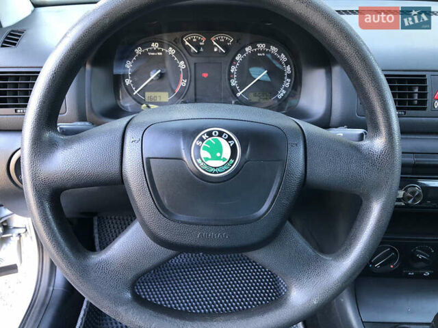 Сірий Шкода Октавія, об'ємом двигуна 1.6 л та пробігом 160 тис. км за 7300 $, фото 16 на Automoto.ua