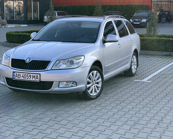 Сірий Шкода Октавія, об'ємом двигуна 1.6 л та пробігом 181 тис. км за 8799 $, фото 99 на Automoto.ua