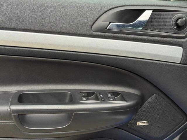 Серый Шкода Октавия, объемом двигателя 2 л и пробегом 219 тыс. км за 6990 $, фото 16 на Automoto.ua