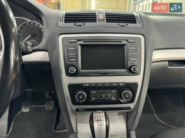 Сірий Шкода Октавія, об'ємом двигуна 1.8 л та пробігом 195 тис. км за 7800 $, фото 13 на Automoto.ua