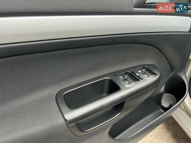 Сірий Шкода Октавія, об'ємом двигуна 1.6 л та пробігом 188 тис. км за 9200 $, фото 57 на Automoto.ua