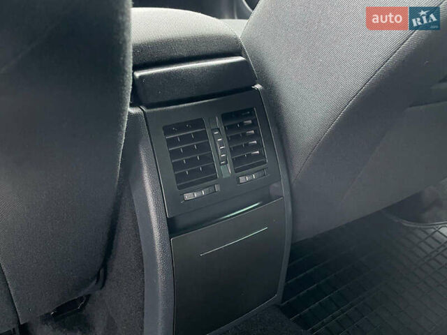 Серый Шкода Октавия, объемом двигателя 1.6 л и пробегом 226 тыс. км за 8999 $, фото 198 на Automoto.ua