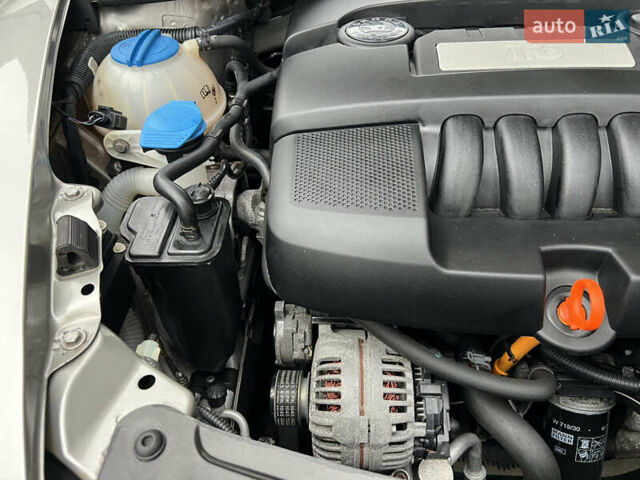 Сірий Шкода Октавія, об'ємом двигуна 1.6 л та пробігом 188 тис. км за 9200 $, фото 119 на Automoto.ua