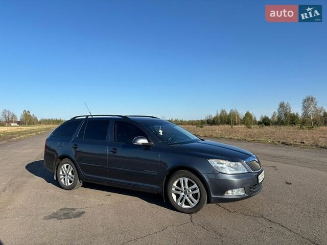 Серый Шкода Октавия, объемом двигателя 1.6 л и пробегом 254 тыс. км за 8200 $, фото 4 на Automoto.ua