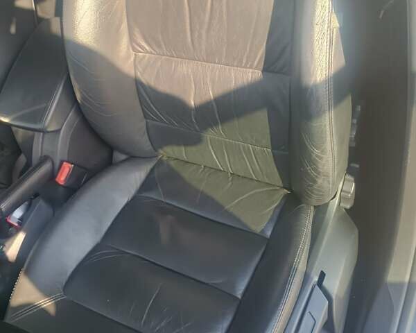 Серый Шкода Октавия, объемом двигателя 1.97 л и пробегом 301 тыс. км за 8500 $, фото 5 на Automoto.ua