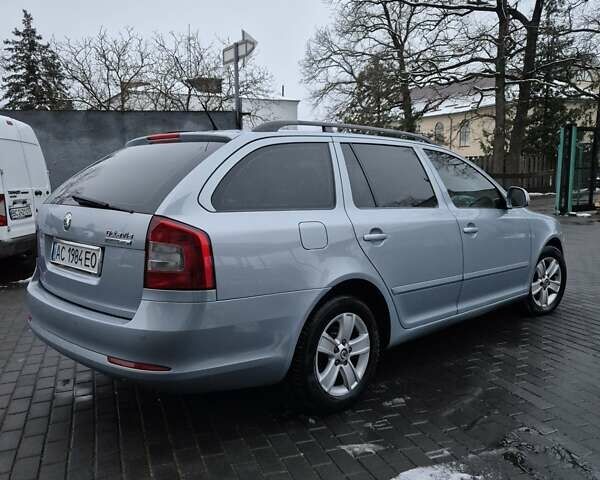 Сірий Шкода Октавія, об'ємом двигуна 1.6 л та пробігом 320 тис. км за 6400 $, фото 4 на Automoto.ua