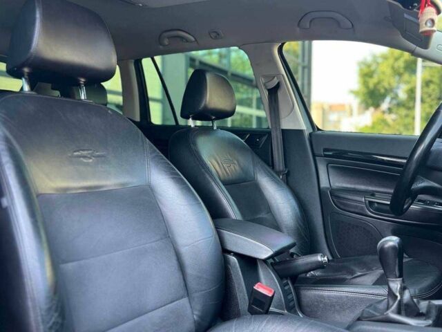 Сірий Шкода Октавія, об'ємом двигуна 1.8 л та пробігом 306 тис. км за 7650 $, фото 16 на Automoto.ua