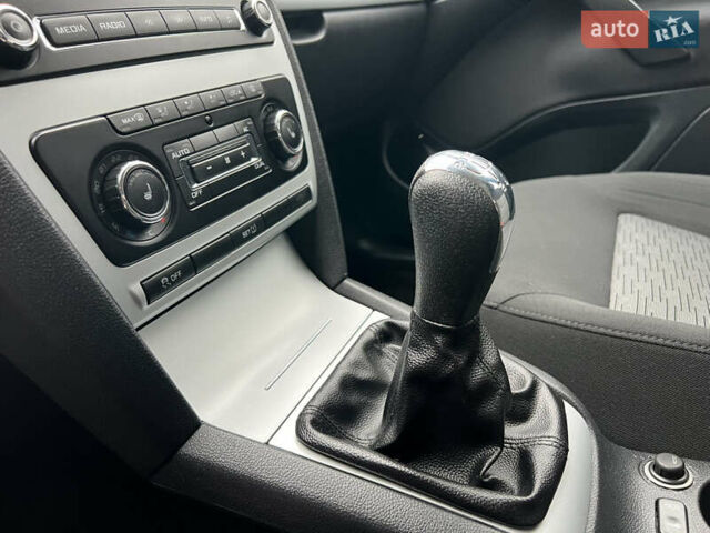 Сірий Шкода Октавія, об'ємом двигуна 1.6 л та пробігом 188 тис. км за 9200 $, фото 53 на Automoto.ua