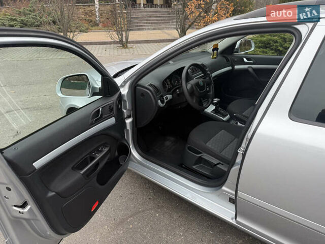 Сірий Шкода Октавія, об'ємом двигуна 1.4 л та пробігом 200 тис. км за 9650 $, фото 5 на Automoto.ua