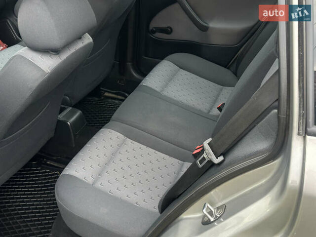 Сірий Шкода Октавія, об'ємом двигуна 1.6 л та пробігом 268 тис. км за 5400 $, фото 14 на Automoto.ua