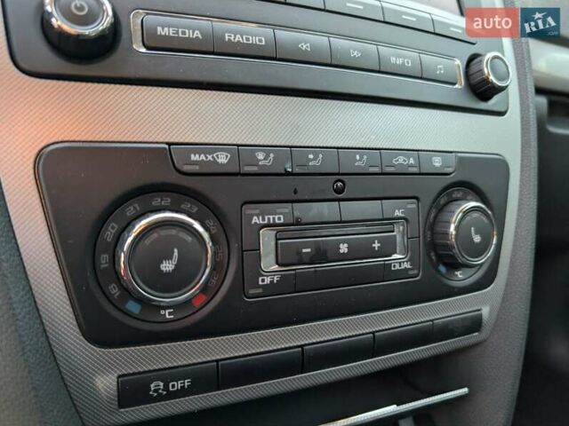 Сірий Шкода Октавія, об'ємом двигуна 1.8 л та пробігом 105 тис. км за 7850 $, фото 25 на Automoto.ua