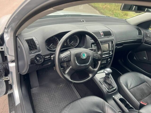 Серый Шкода Октавия, объемом двигателя 2 л и пробегом 255 тыс. км за 10700 $, фото 14 на Automoto.ua