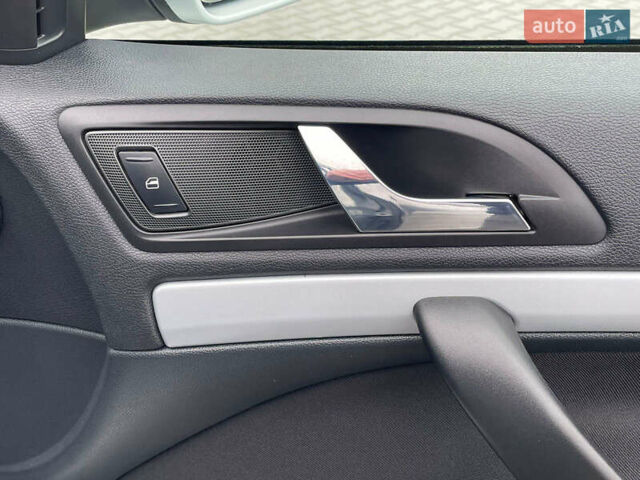 Серый Шкода Октавия, объемом двигателя 1.6 л и пробегом 229 тыс. км за 9499 $, фото 151 на Automoto.ua