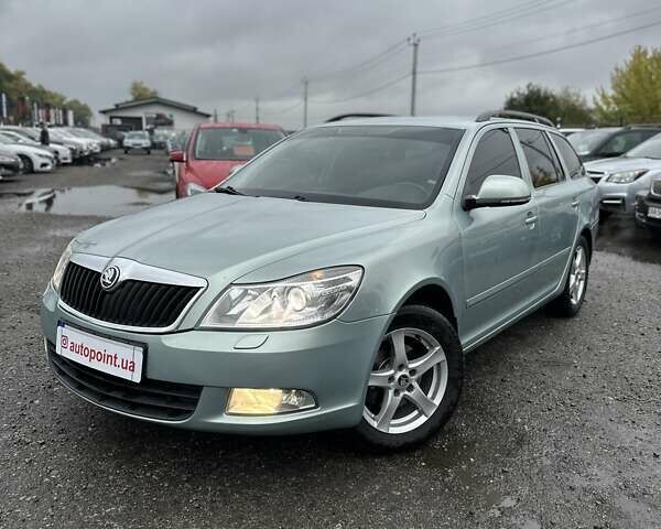 Серый Шкода Октавия, объемом двигателя 1.6 л и пробегом 251 тыс. км за 7800 $, фото 2 на Automoto.ua