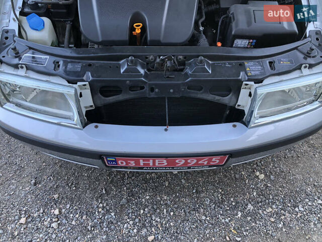 Сірий Шкода Октавія, об'ємом двигуна 1.6 л та пробігом 160 тис. км за 7300 $, фото 13 на Automoto.ua