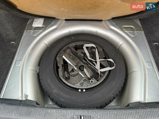 Сірий Шкода Октавія, об'ємом двигуна 1.6 л та пробігом 183 тис. км за 7500 $, фото 46 на Automoto.ua