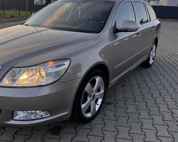 Серый Шкода Октавия, объемом двигателя 1.6 л и пробегом 201 тыс. км за 8450 $, фото 3 на Automoto.ua