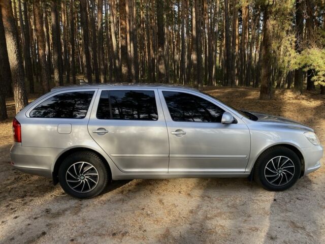 Сірий Шкода Октавія, об'ємом двигуна 1.6 л та пробігом 303 тис. км за 7500 $, фото 3 на Automoto.ua