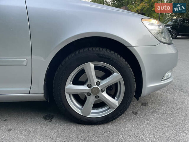 Серый Шкода Октавия, объемом двигателя 1.6 л и пробегом 167 тыс. км за 9500 $, фото 9 на Automoto.ua