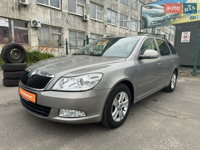 Серый Шкода Октавия, объемом двигателя 1.6 л и пробегом 247 тыс. км за 9900 $, фото 45 на Automoto.ua
